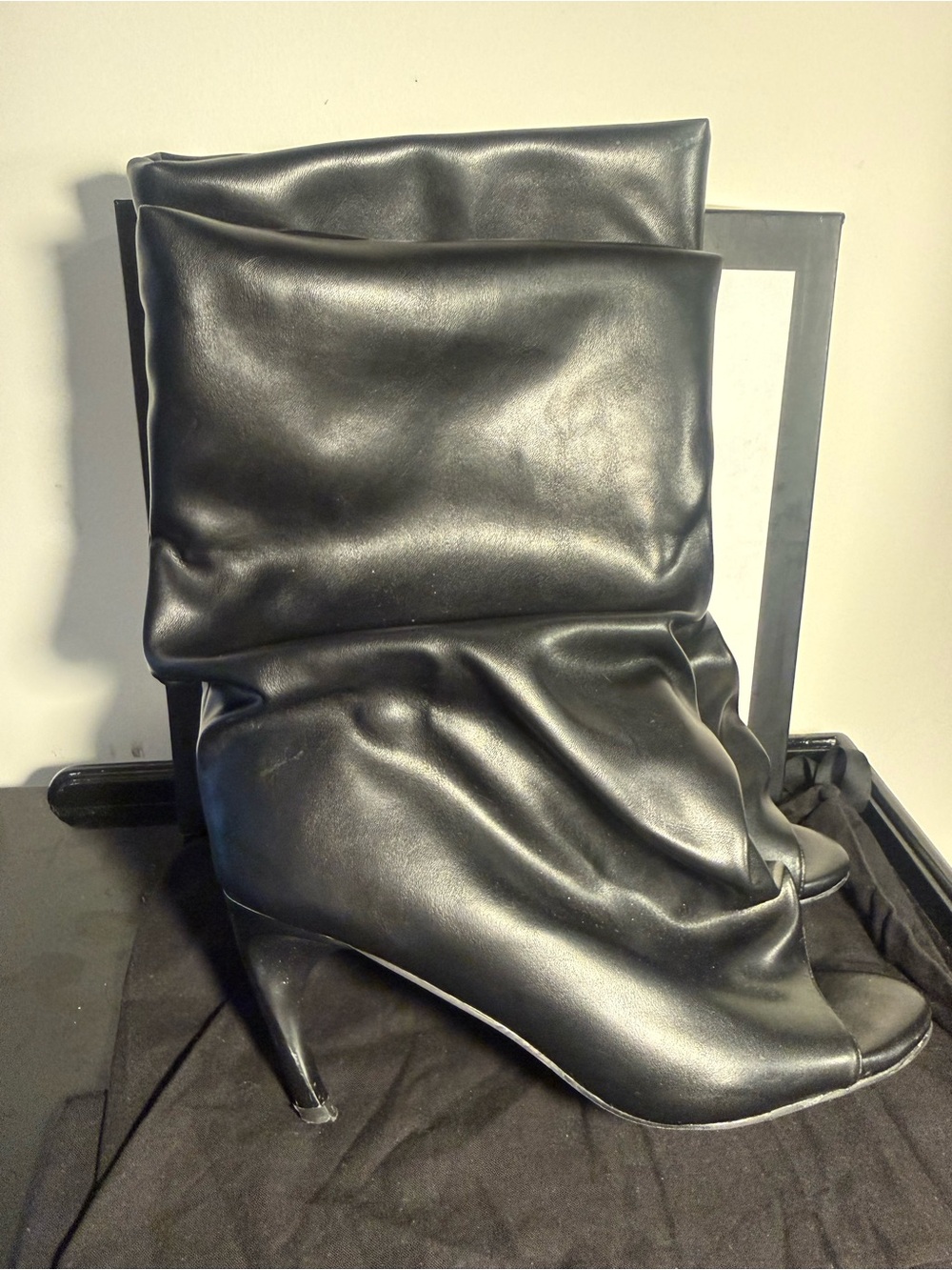 Azalea Wang Ankle Booties sz10